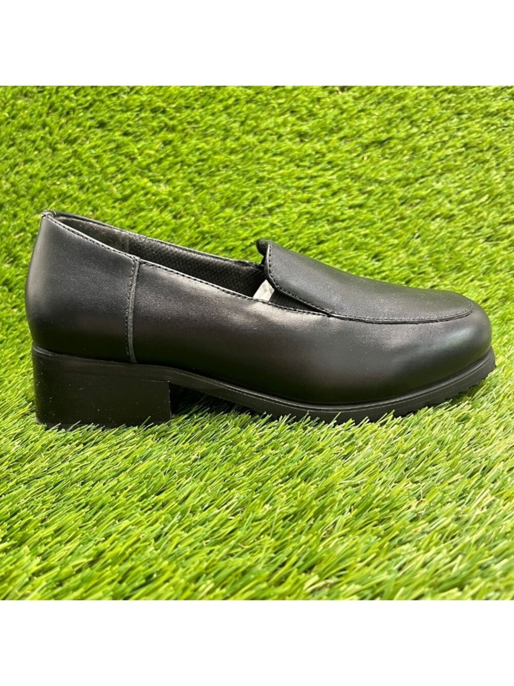 SlipGrips Womens Size 6.5D Black Leather Slip-Resistant Slip-On Dress Shoes